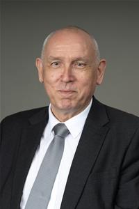Profile image for Councillor Geoff Burgess